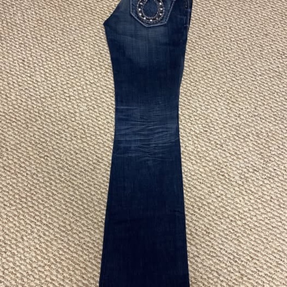 Buckle - Picture 3 of 4